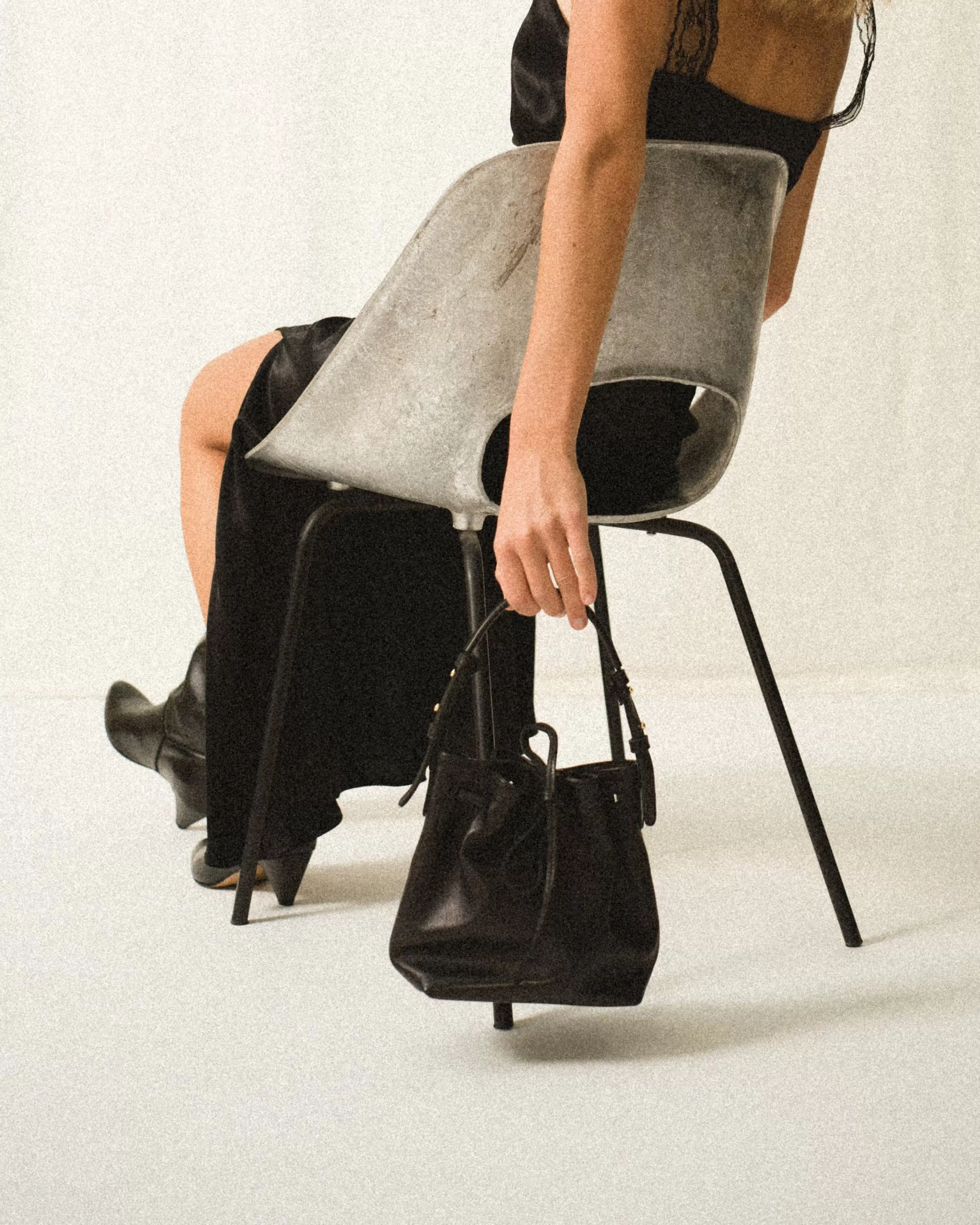 kacey_petite_bucket_bag_4-2.webp Anonymous Copenhagen Kacey petite bucket bag^ Crossbody Bags