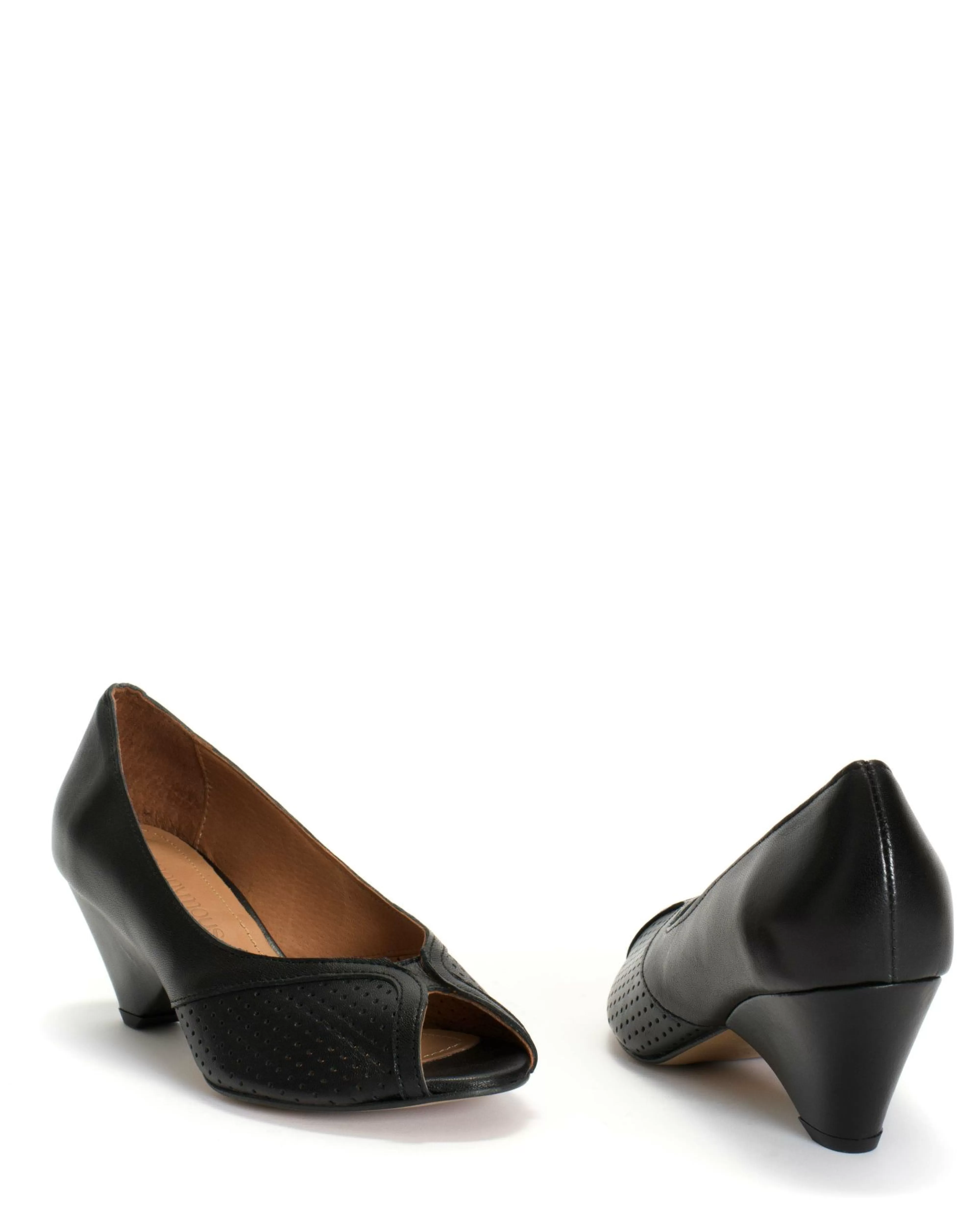 tiffany_triangle_3-16.webp Anonymous Copenhagen Tiffany triangle^ Sandals