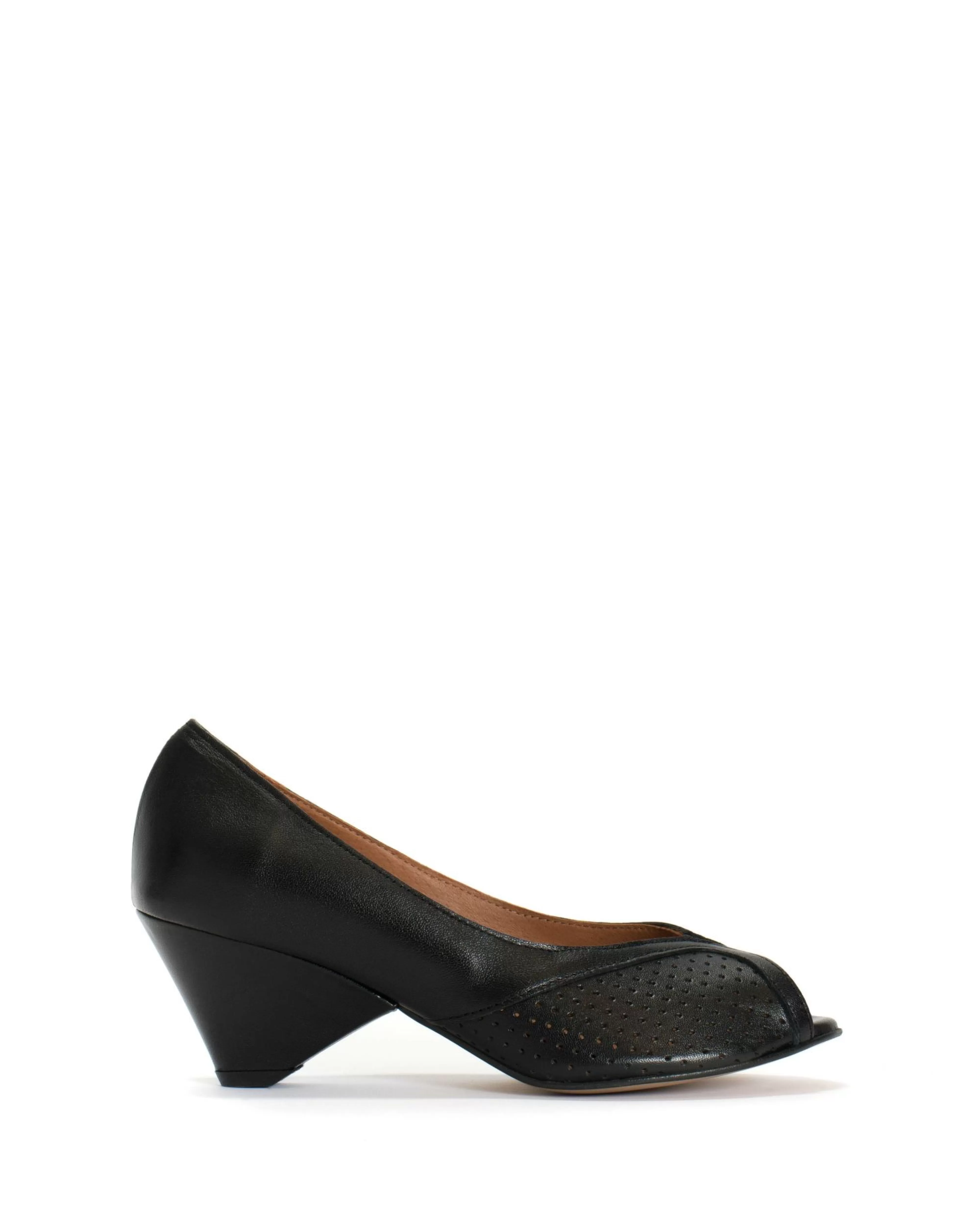 tiffany_triangle_4-13.webp Anonymous Copenhagen Tiffany triangle^ Sandals